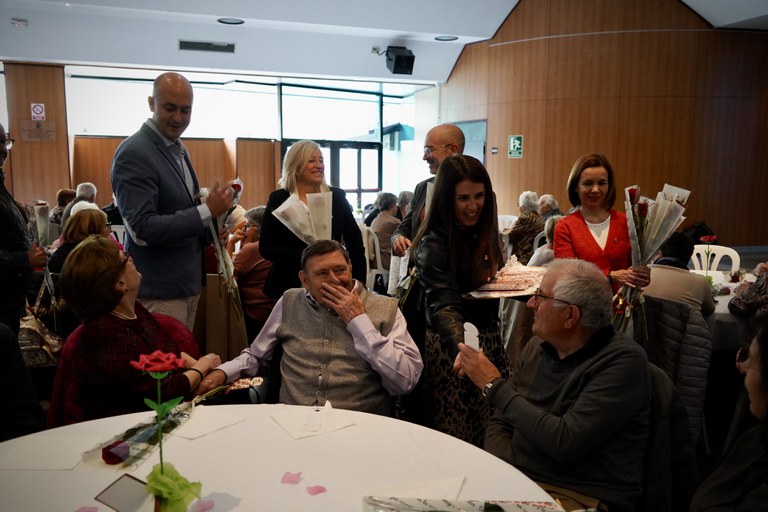 20250423 Sant Jordi gent gran Encamp @ComuEncamp (61).jpg