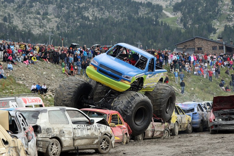 monster truck-021.JPG