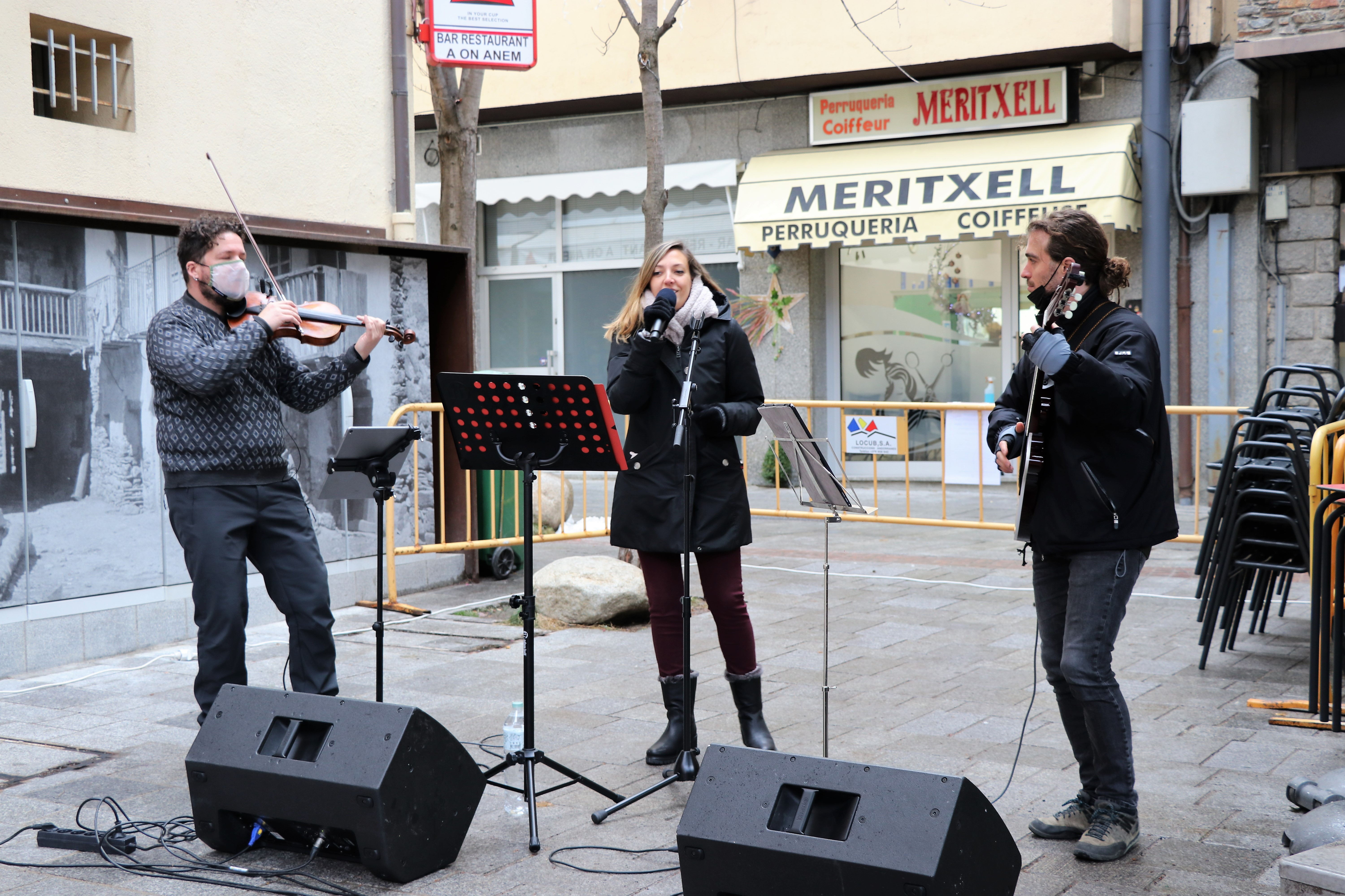 Fira de Santa Llúcia a la plaça Sant Miquel d'Encamp