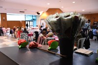 La gent gran d'Encamp celebra Sant Jordi amb un berenar de germanor i música en directe