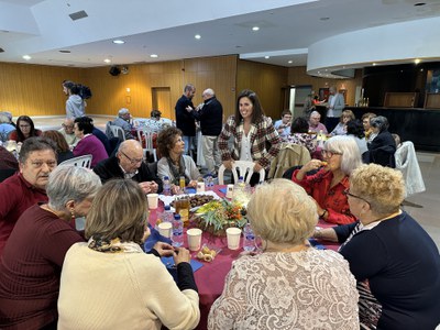 Castanyada per a la gent gran celebrada a Encamp.