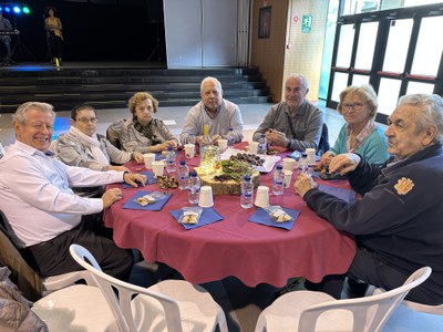 Castanyada per a la gent gran celebrada a Encamp.