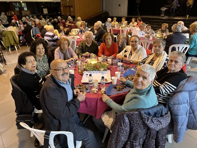 Castanyada per a la gent gran celebrada a Encamp.