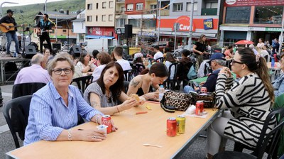 Dinar popular Festa Major el Pas de la Casa.