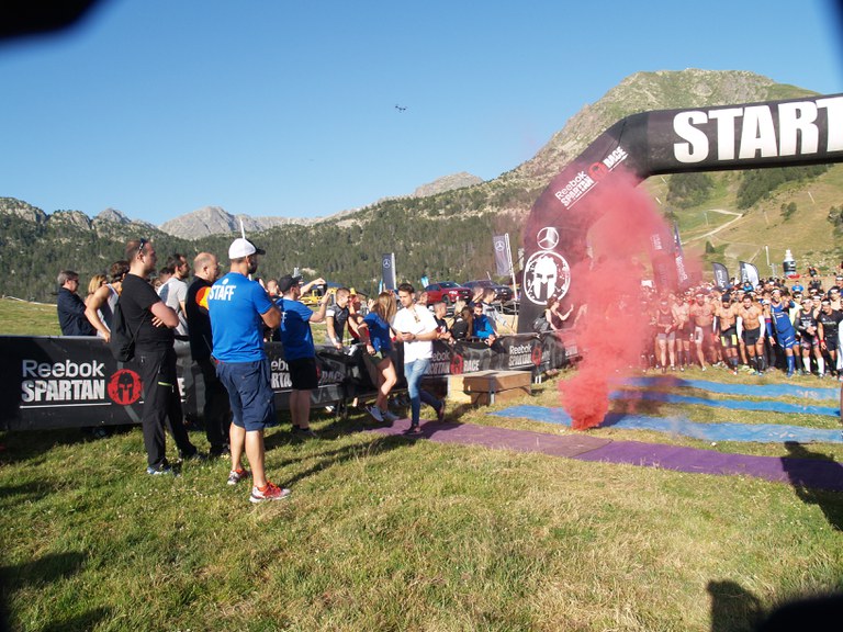 La Reebok Spartan Race omple Grau Roig 
