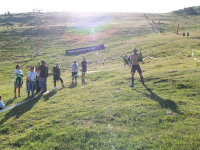 La Reebok Spartan Race omple Grau Roig .