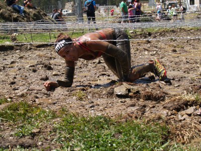 La Reebok Spartan Race omple Grau Roig .