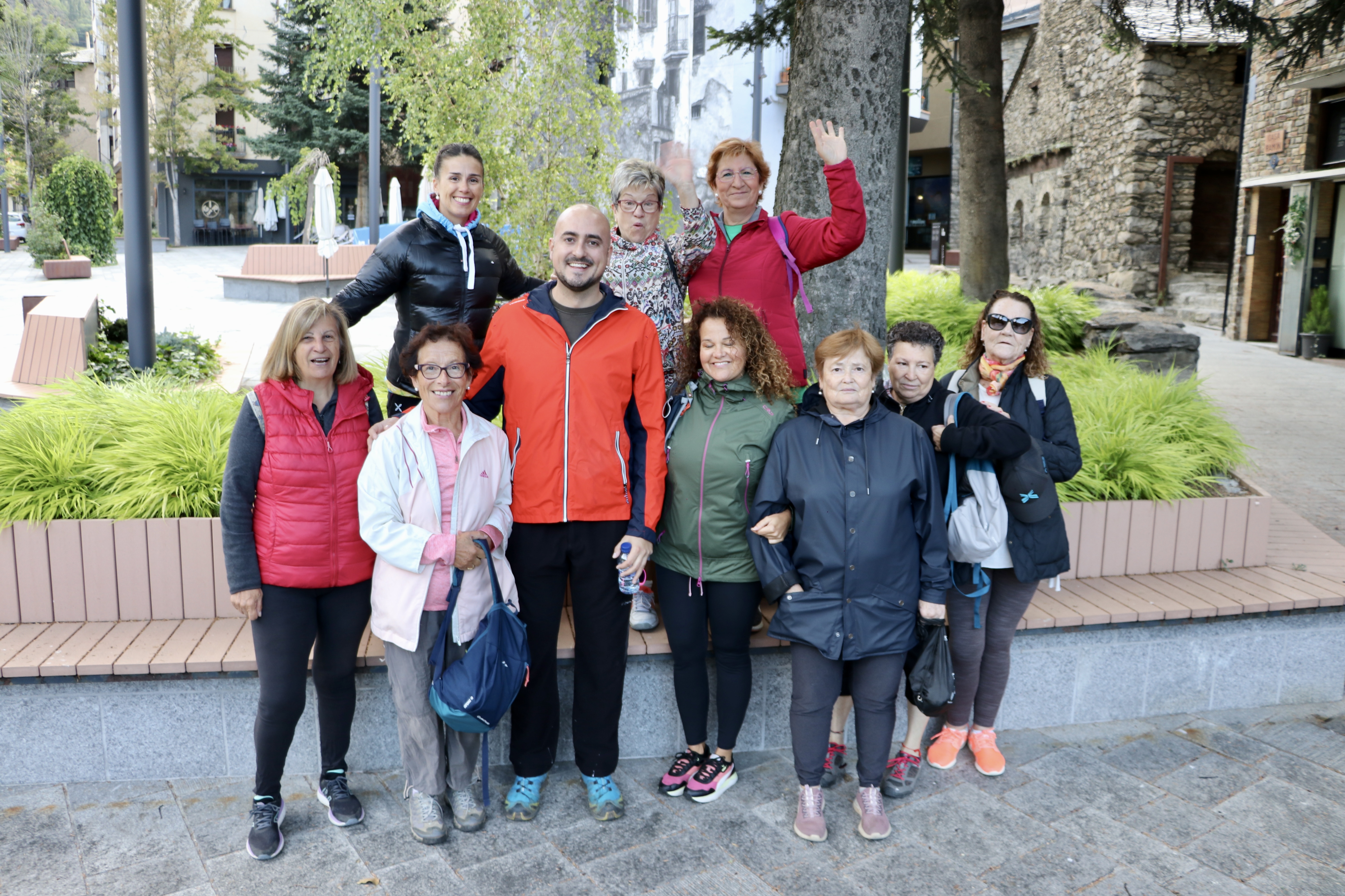 Sortida a Les Pardines i el llac d'Engolasters com a activitat del programa de lleure de la gent gran