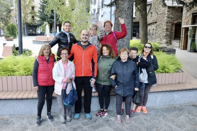 Sortida a Les Pardines i el llac d'Engolasters com a activitat del programa de lleure de la gent gran.