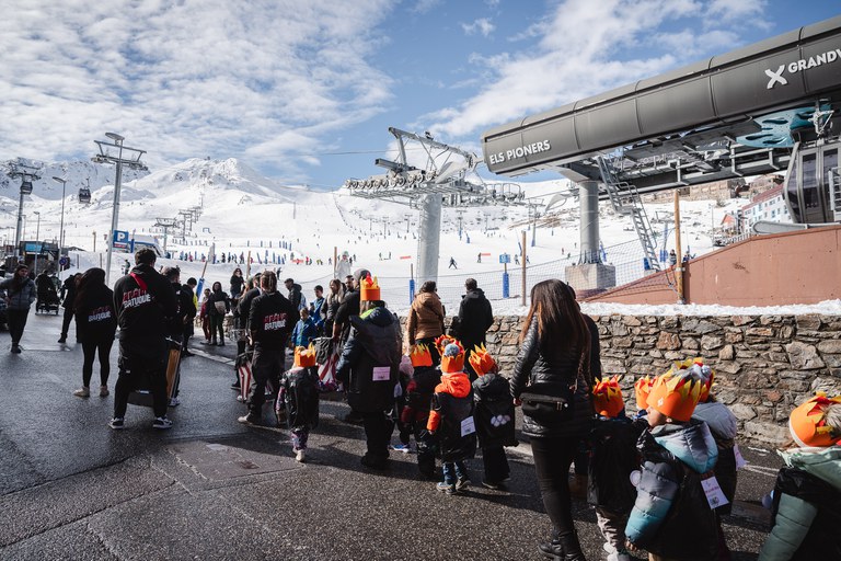 4 - BATUCADA LA BARNÉ BATUQUÉ - CARNAVAL PAS DE LA CASA 2025  - 22.jpg
