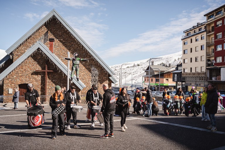 4 - BATUCADA LA BARNÉ BATUQUÉ - CARNAVAL PAS DE LA CASA 2025  - 42.jpg