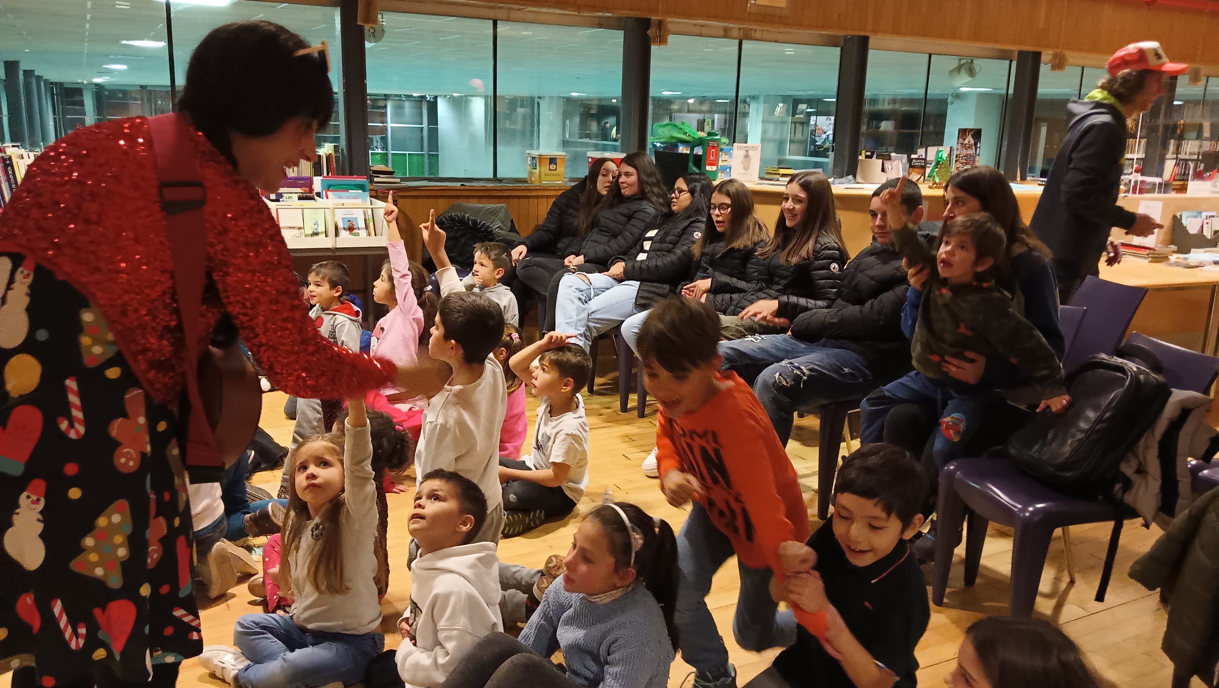 'Caga Tió' a la biblioteca comunal del Pas de la Casa