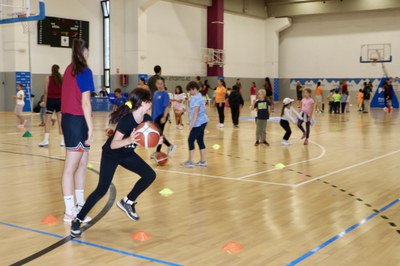 Estada del Barça CBS i activitat amb els i les infants de l'Àrea de Jovent i les joves de la Federació Andorrana de Basquetbol.