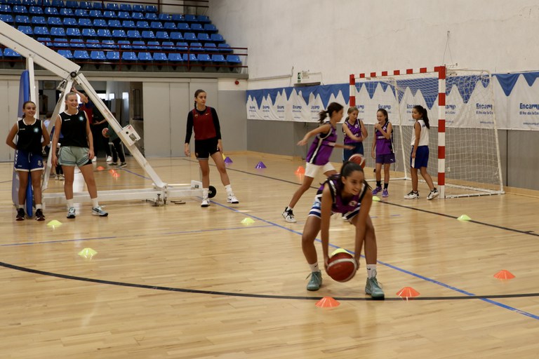 Estada del Barça CBS i activitat amb els i les infants de l'Àrea de Jovent i les joves de la Federació Andorrana de Basquetbol