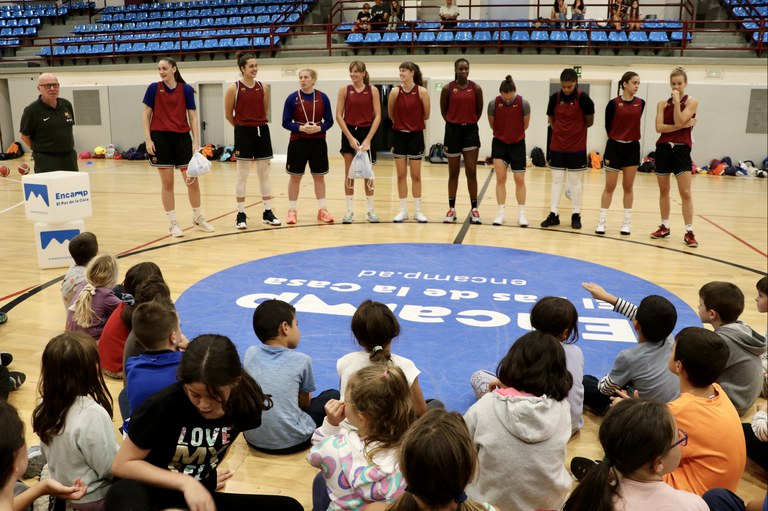 Estada del Barça CBS i activitat amb els i les infants de l'Àrea de Jovent i les joves de la Federació Andorrana de Basquetbol