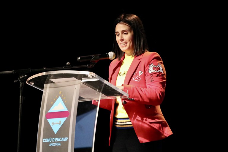 Presentació poemari 'Descosits' de Marta Deu a la sala de festes del Complex d'Encamp