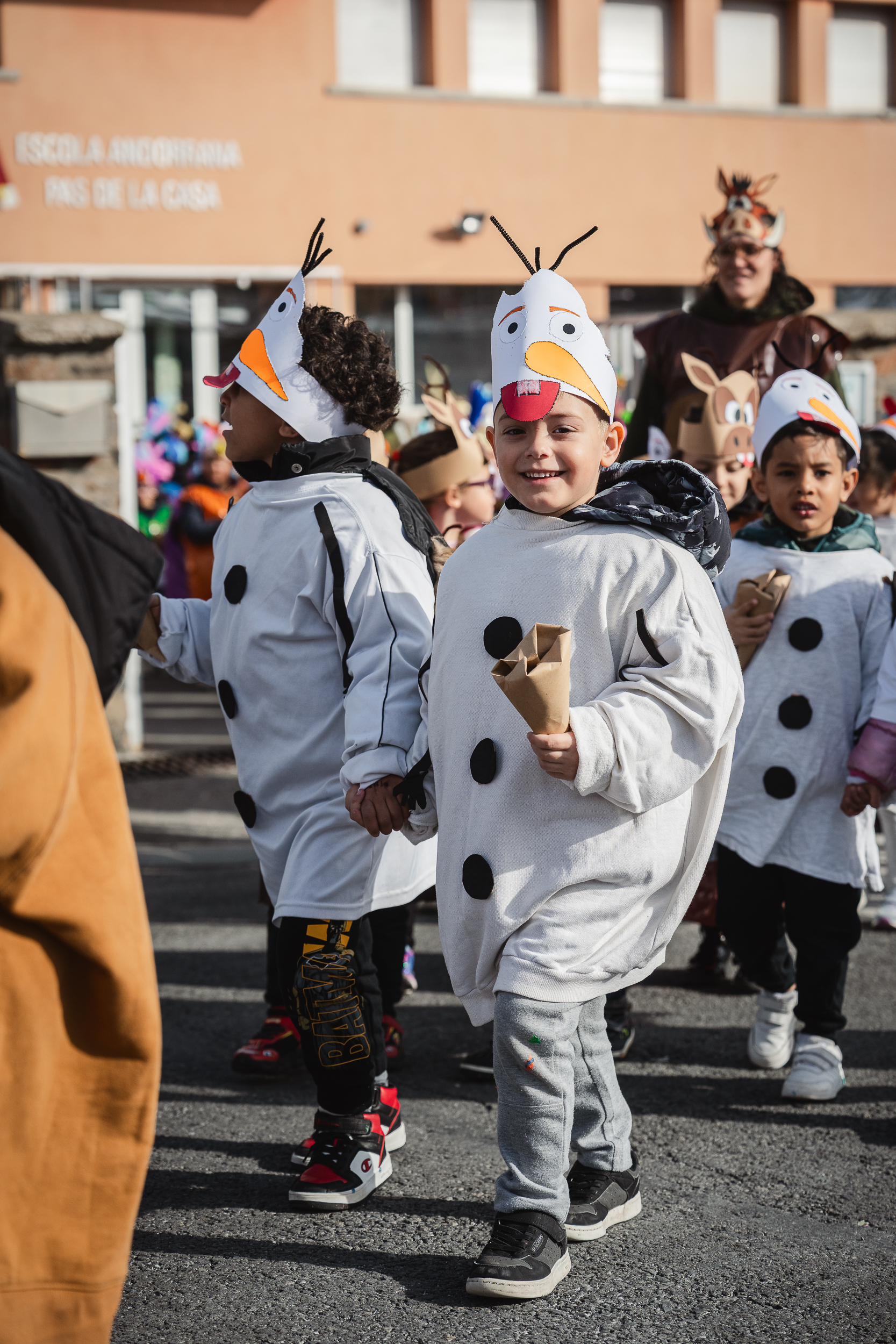 Rua de Carnaval de les escoles del Pas de la Casa @RubenCalvoperComuEncamp