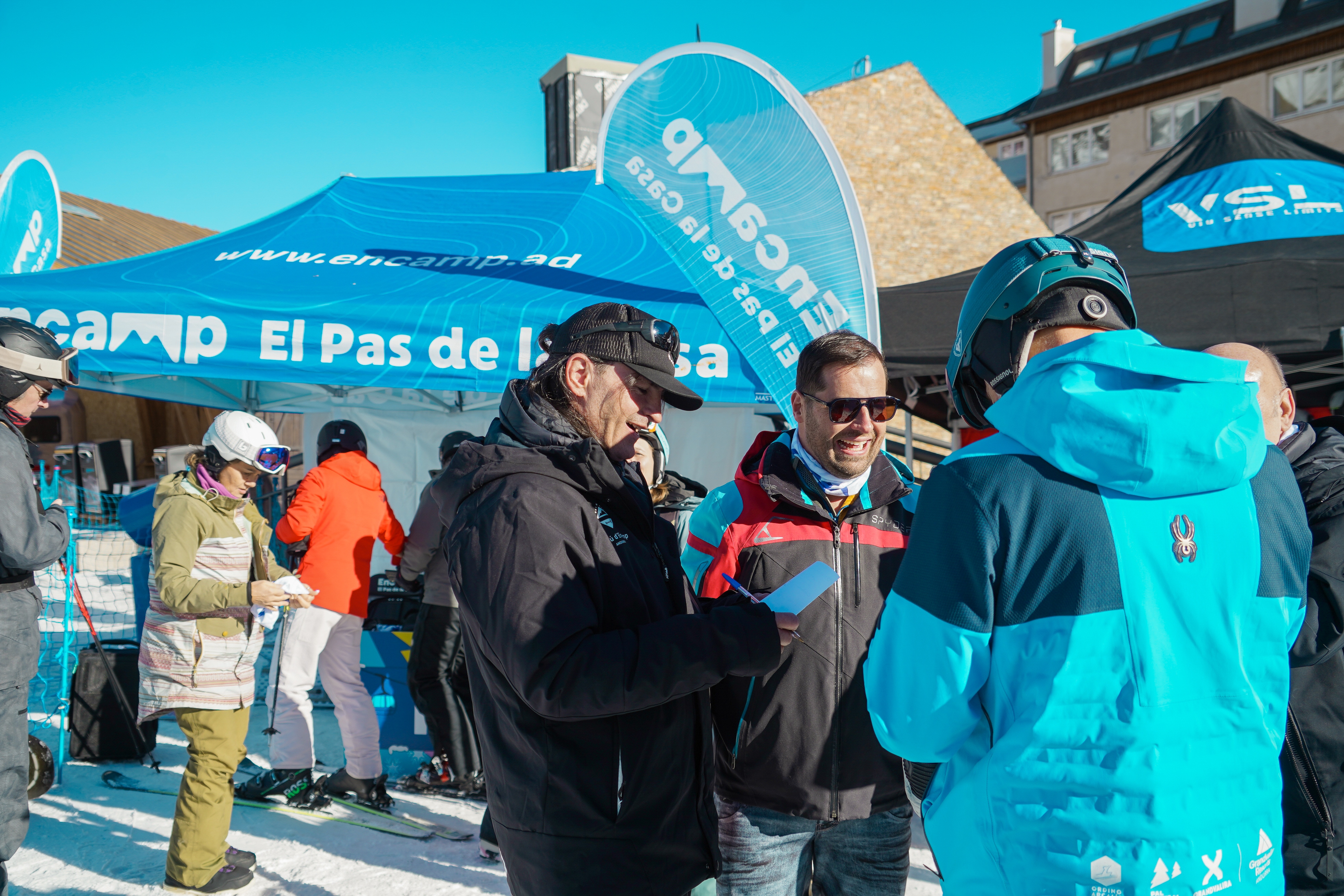 20251213 NeuFest - dissabte @ComuEncamp (19).jpg