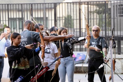 Activitat de tir amb arc a Encamp en el marc de la 3a edició de ‘Mou-te per la teva salut’.