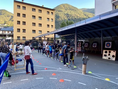 Activitat de tir amb arc a Encamp en el marc de la 3a edició de ‘Mou-te per la teva salut’.