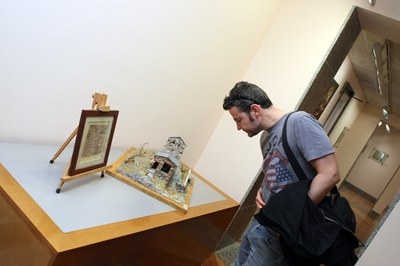 Interior-02.jpg.