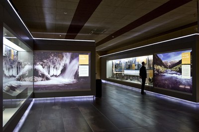 Interior-03.jpg.