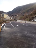 Obre el nou aparcament dels Raconets