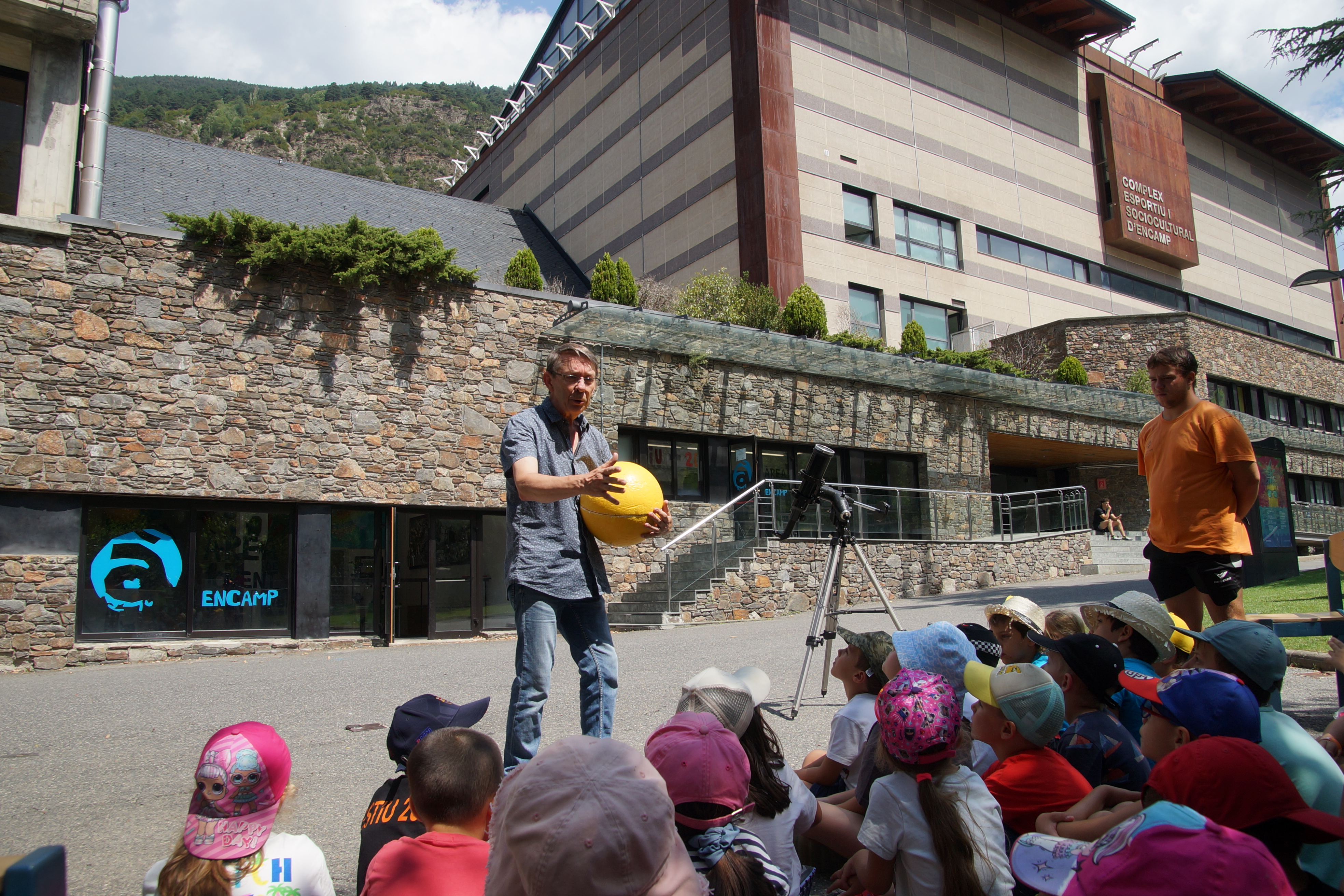 Observació astronòmica amb Joan Pujol a Encamp