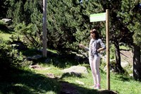 Olga Alves destaca que les noves senyalitzacions reforcen les rutes de muntanya marcades l’any passat