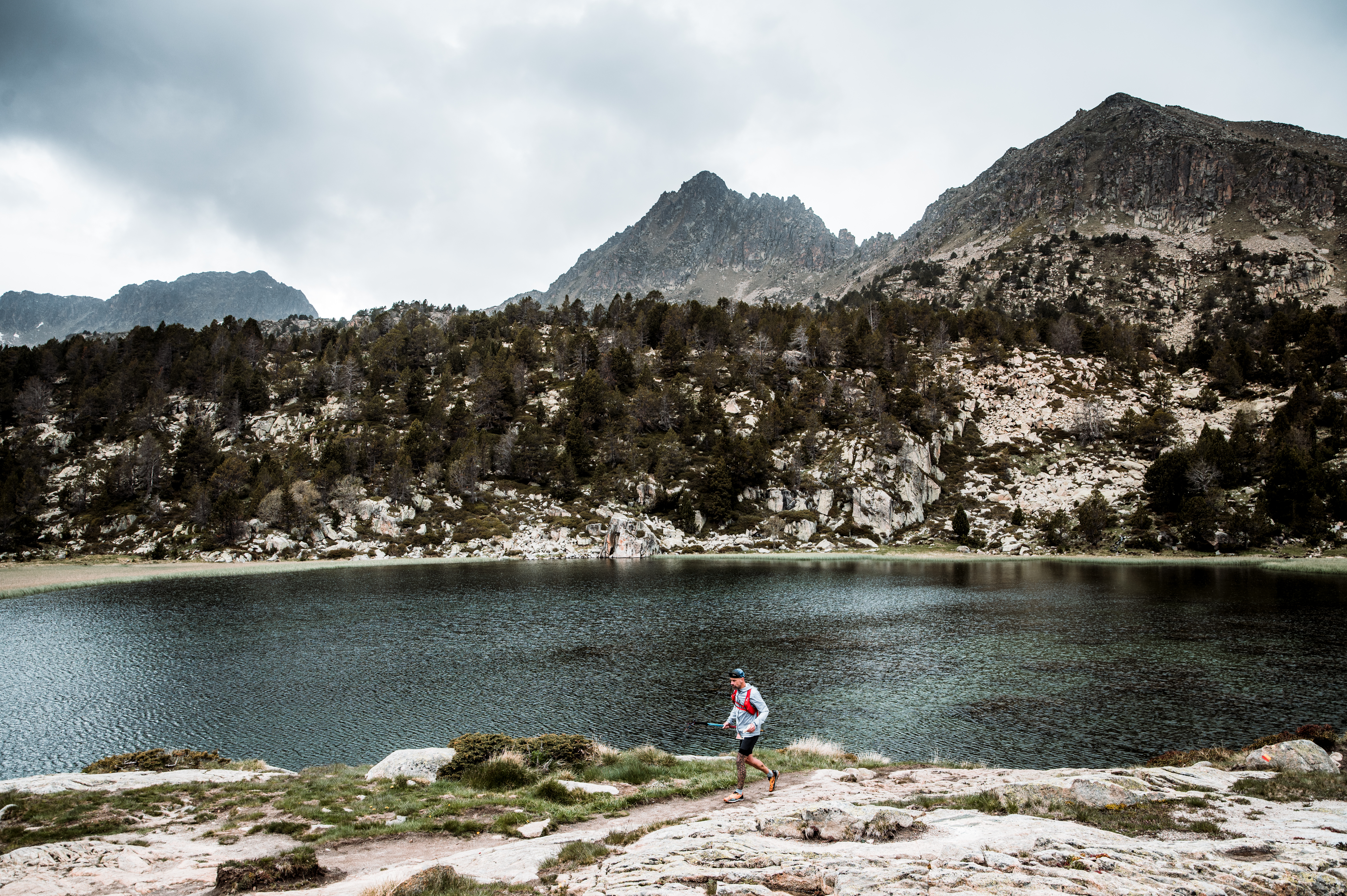 Corredor de la 40a OTSO Travessa d'Encamp a Pessons - @RSalanova per Travessa d'Encamp