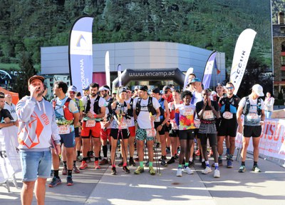Sortida de lacursa 42k de la 39a OTSO Travessa d'Encamp.