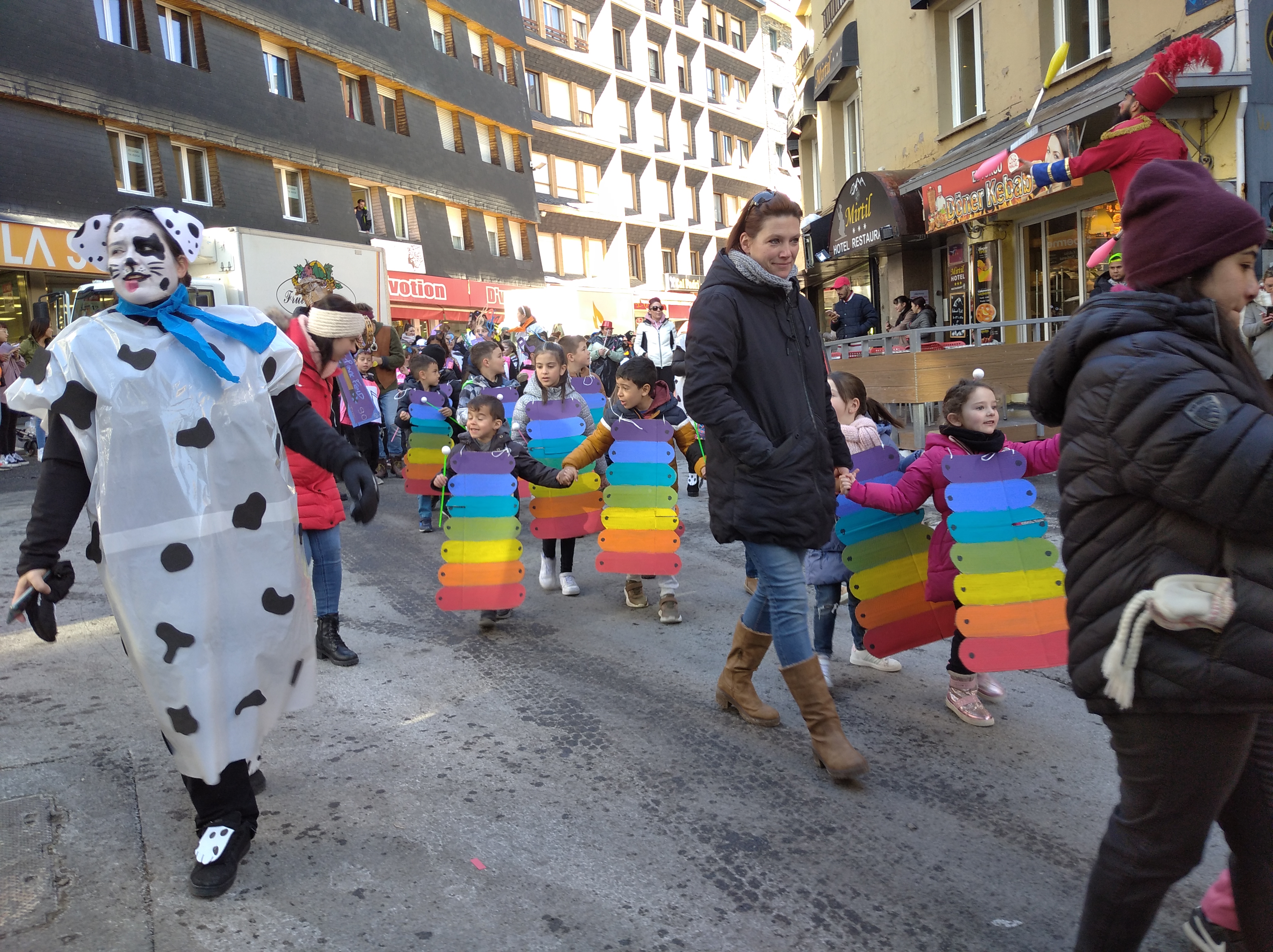 Rua de Carnaval escoles del Pas de la Casa