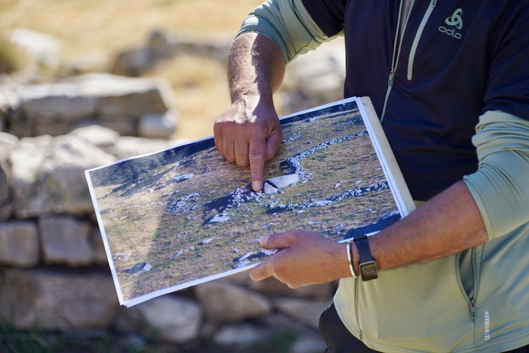 Visita al dolmen del Cubil i a part de la ruta dels orris @ComuEncamp