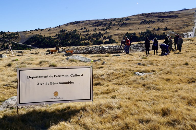Visita al dolmen del Cubil i a part de la ruta dels orris @ComuEncamp