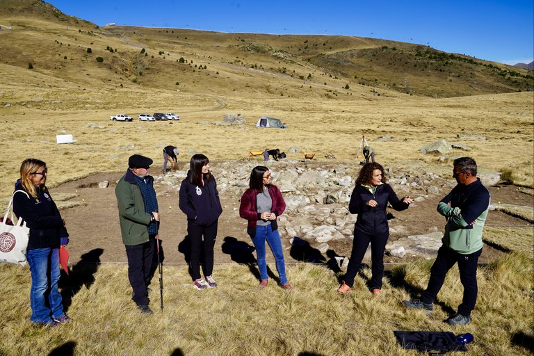 Visita al dolmen del Cubil i a part de la ruta dels orris @ComuEncamp