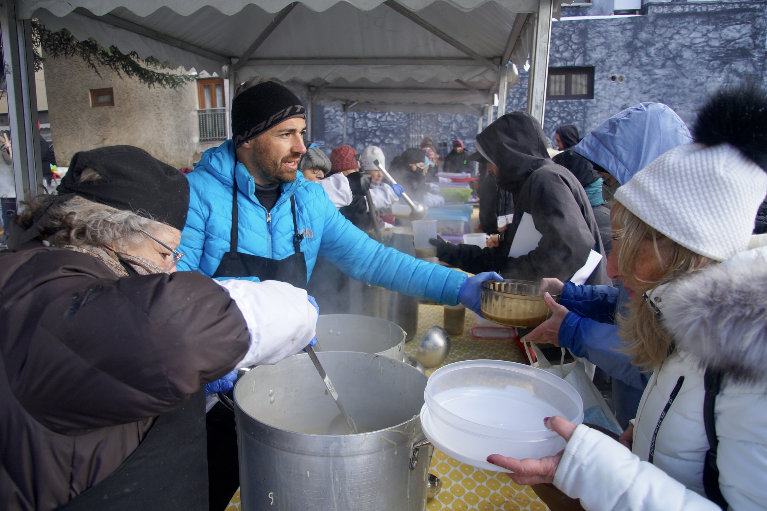 Escudella Sant Antoni Encamp. Gener 2023. Comú d'Encamp