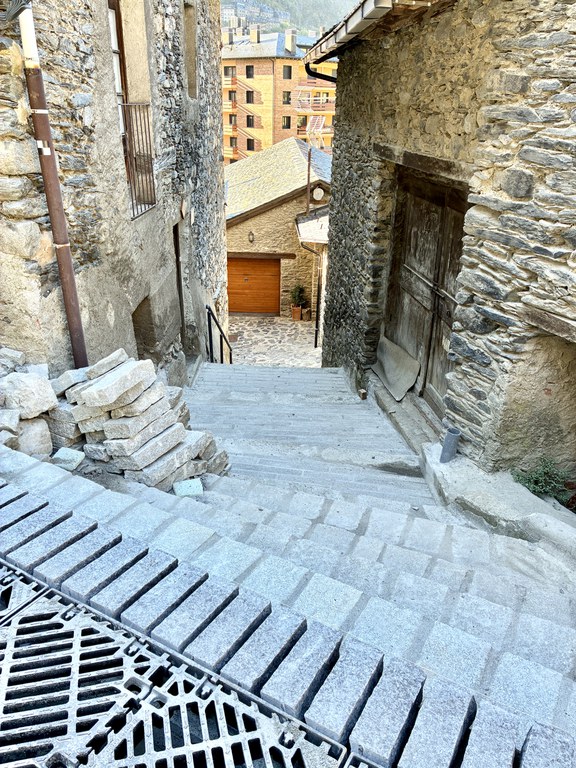 Evolució dels treballs de remodelació del nucli tradicional de les Bons.