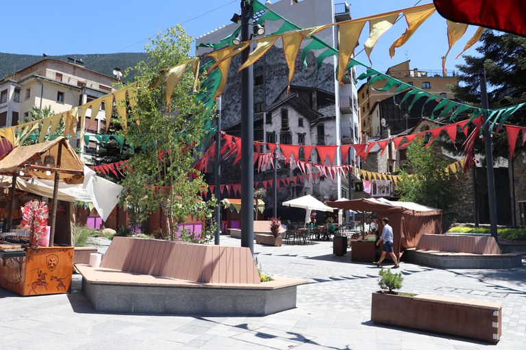 Mercats d'estiu a la plaça