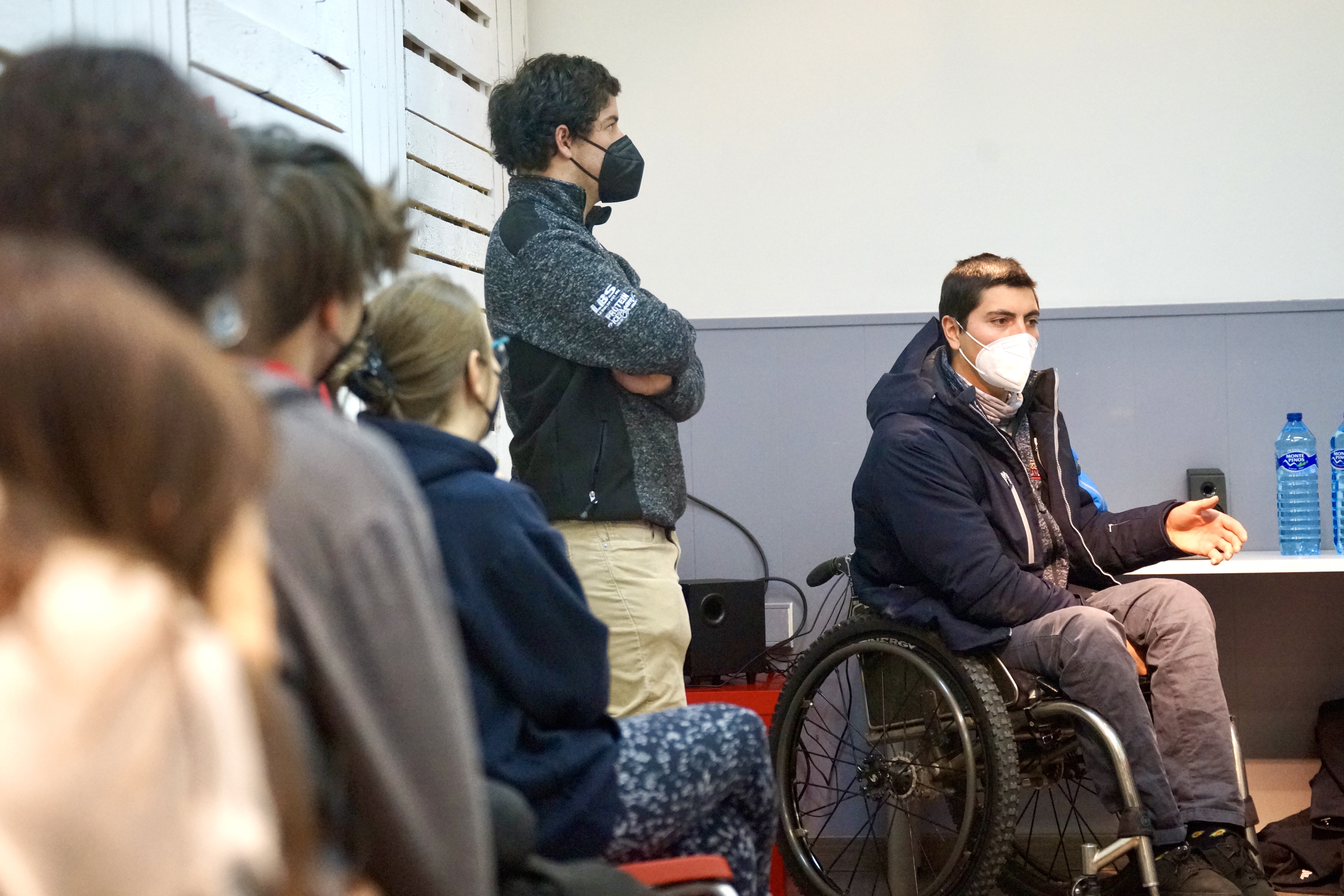 Trobada al PIJ amb l'equip xilè d'esquí paralímpic. 3 de febrer de 2022