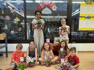 Taller Frida Kahlo biblioteca Encamp .