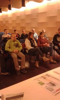 Una quinzena de persones assisteix a la xerrada literària ‘L’experiència d’escriure’