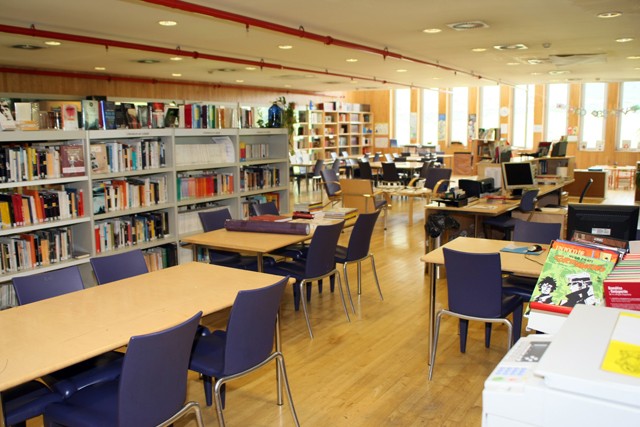 Biblioteca comunal del Pas de la Casa