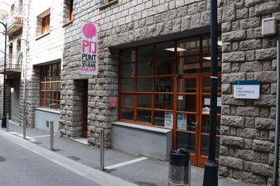 Punt d'Informació Juvenil.