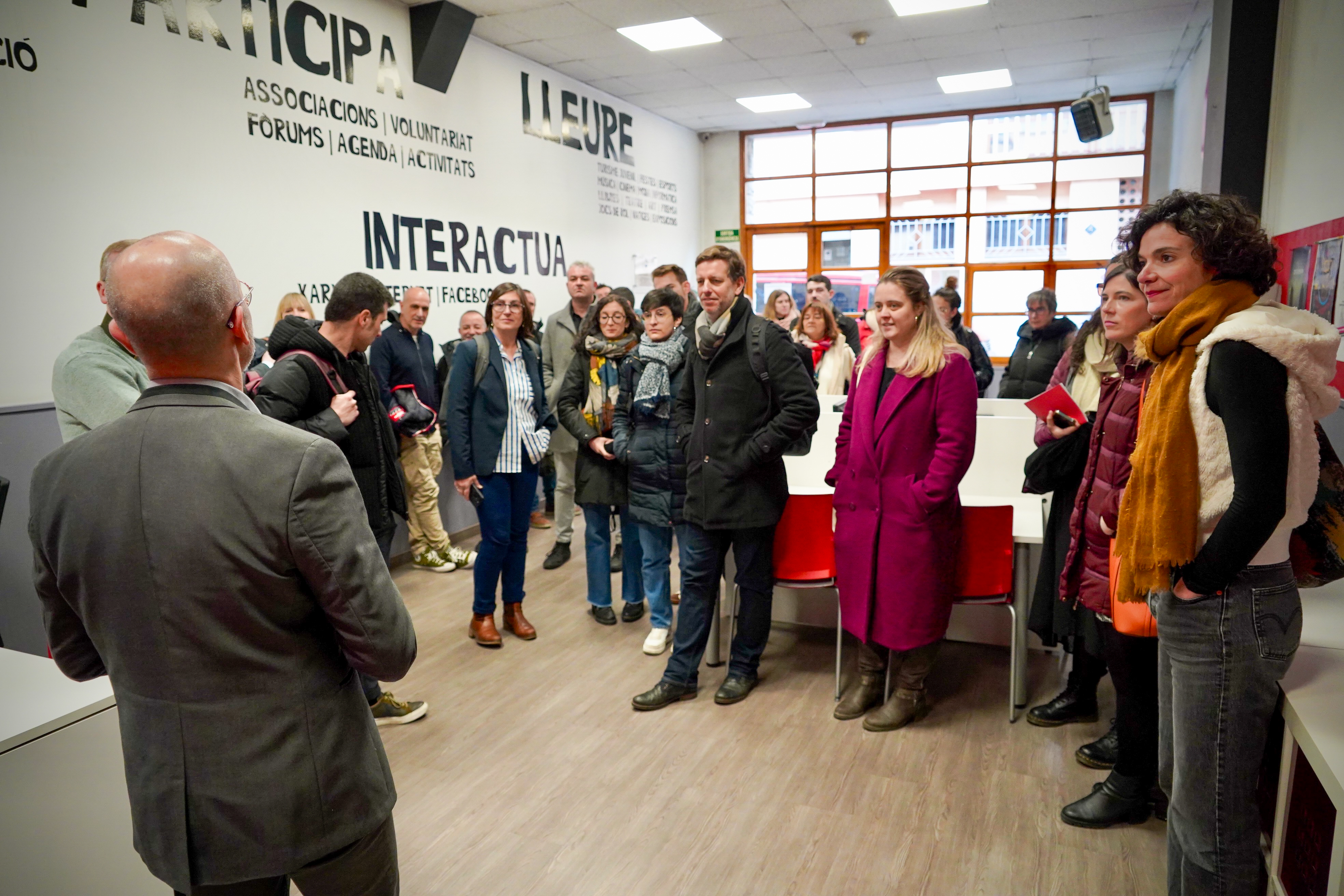 Visita d'una delegació del projecte 'Trampoline' als espais de Joventut d'Encamp