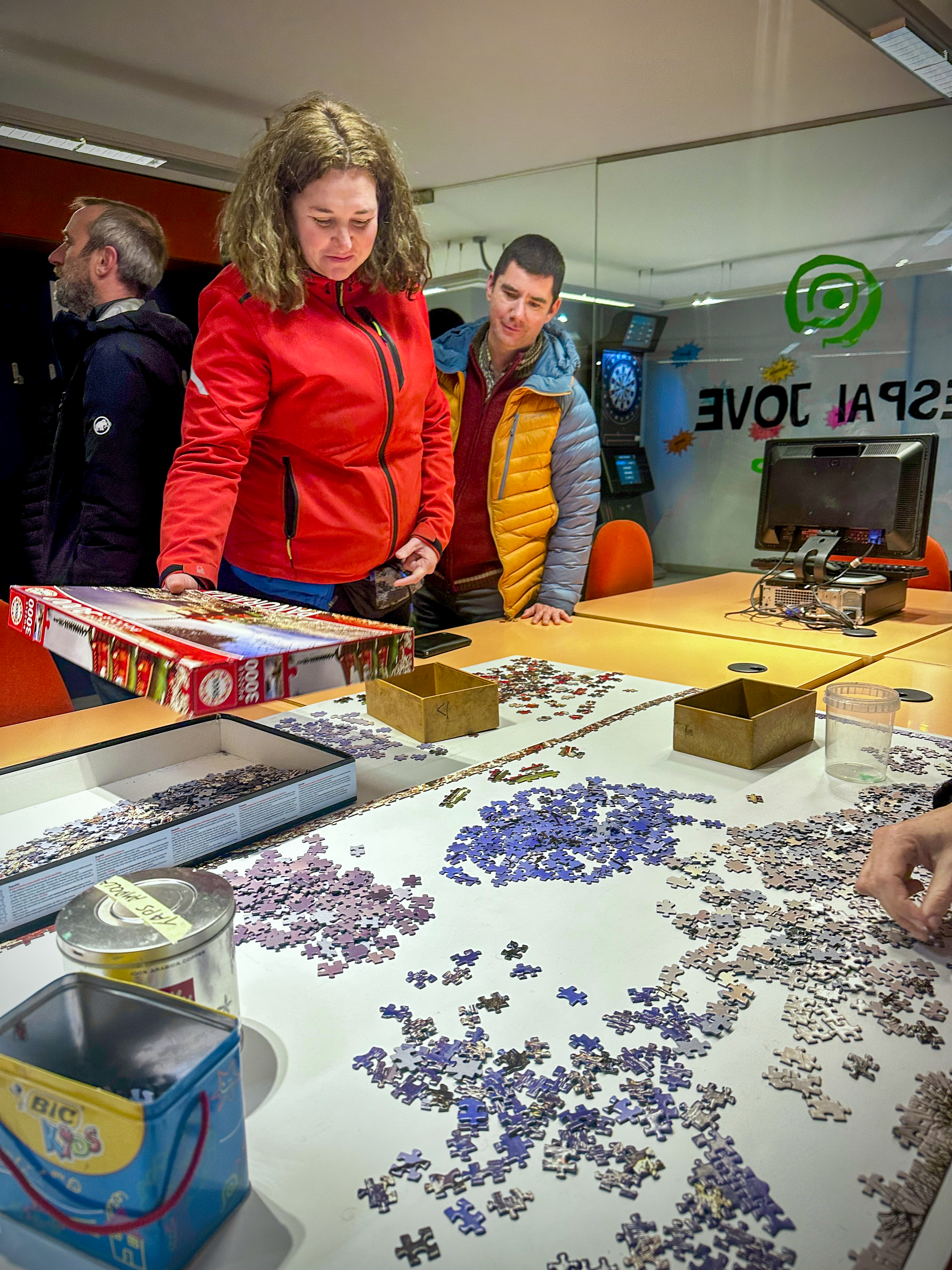 Visita d'una delegació del projecte 'Trampoline' als espais de Joventut d'Encamp