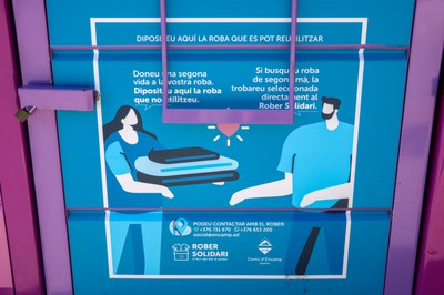 Contenidors recollida textil encamp (4).jpg.