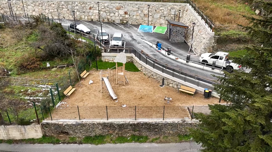Aparcament les bons @ComuEncamp.jpg