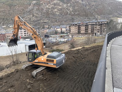 20240130 Inici obres aparcament Terra Com llarga @ComuEncamp (1).jpg.