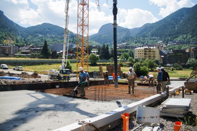 20250704 Treballs obra nou espai per a la gent gran.