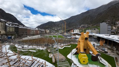 Procés de construcció del parc de l'Ossa a Encamp @ComuEncamp (2).JPG.